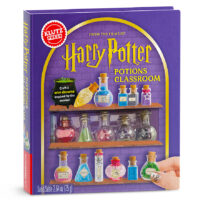 Klutz&reg; Press: Harry Potter&trade; Potions Classroom