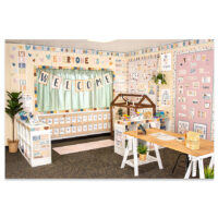 Everyone Is Welcome Décor Kit