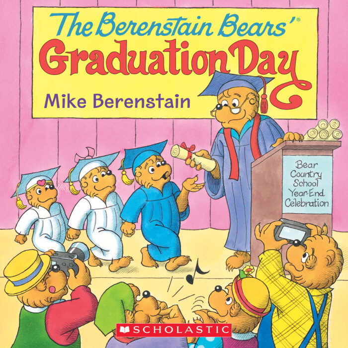 The Berenstain Bears Play Football! (I Can Read Level 1)